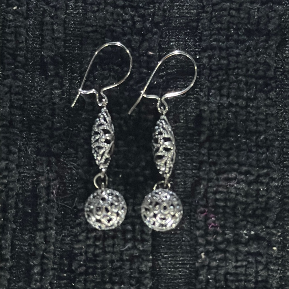 Vintage Silver-Tone Teardrop & Ball Eaarings